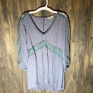 Cute blue Umgee Top Size L New Without Tags
